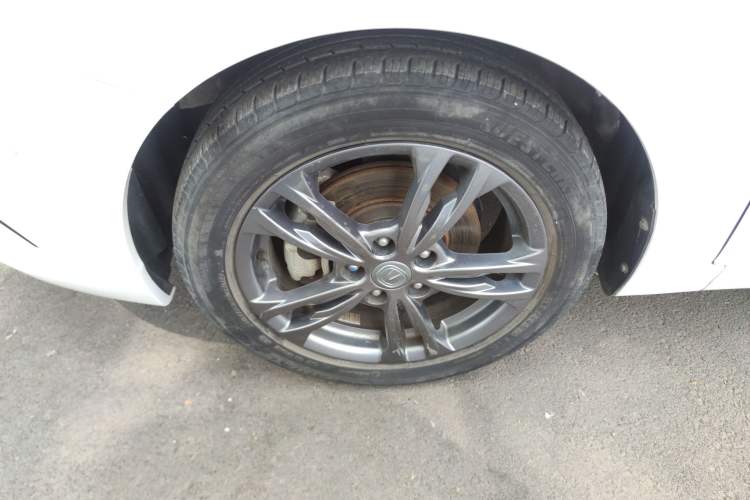 Used CHANGAN Eado DT 2019 1.6L Manual Comfort Model China VI Standard Exterior 4
