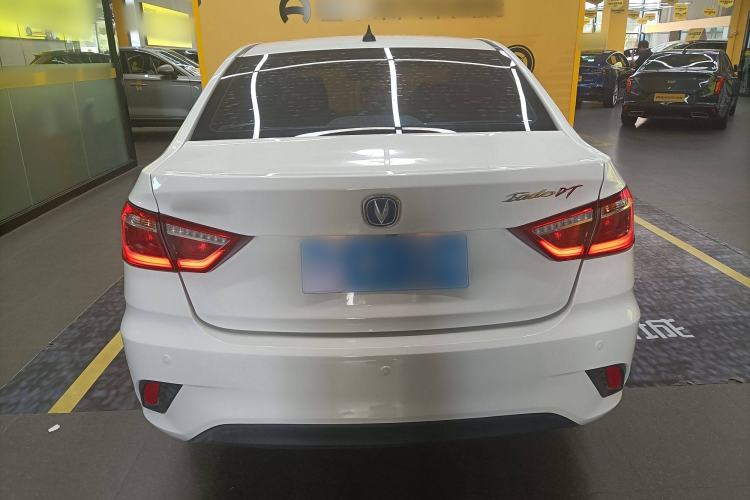 Used CHANGAN Eado DT 2019 1.6L Manual Comfort Model China VI Standard Exterior 4