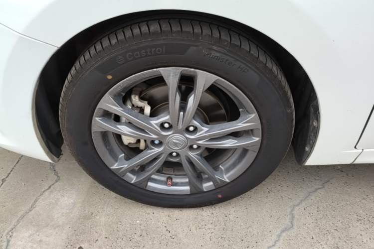 Used CHANGAN Eado DT 2019 1.6L Automatic Smart Enjoyment Model China VI Standard Exterior 4