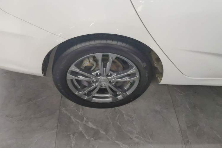 Used CHANGAN Eado DT 2019 1.6L Automatic Smart Enjoyment Model China VI Standard Exterior 5