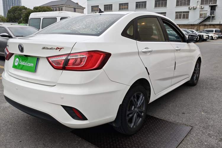 Used CHANGAN Eado DT 2019 1.6L Manual Comfort Model China VI Standard Exterior 5