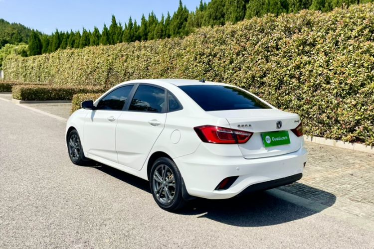 Used CHANGAN Eado DT 2019 1.6L Manual Comfort Model China VI Standard Exterior 5