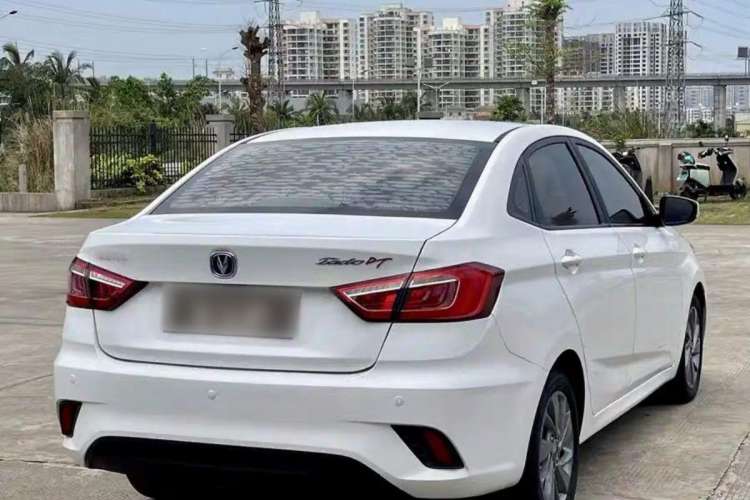 Used CHANGAN Eado DT 2019 1.6L Automatic Smart Enjoyment Model China VI Standard Exterior 5