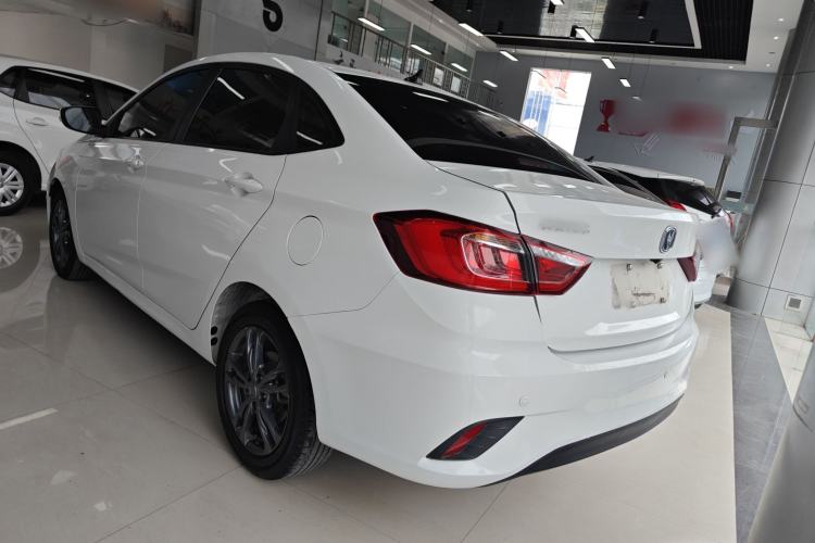Used CHANGAN Eado DT 2019 1.6L Manual Comfort Model China VI Standard Exterior 5