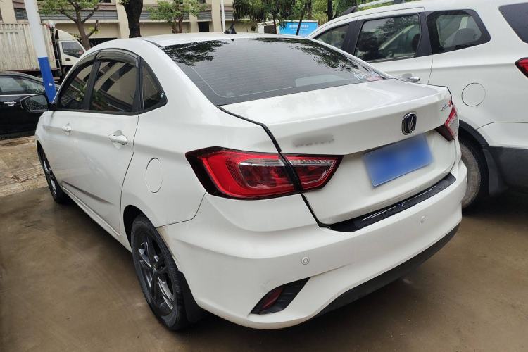 Used CHANGAN Eado DT 2019 1.6L Manual Comfort Model China VI Standard Exterior 5