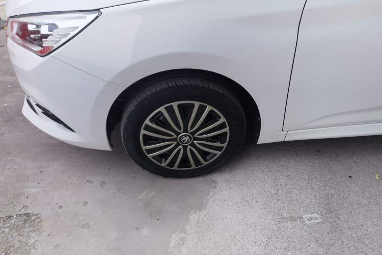 Used CHANGAN Eado DT 2019 1.6L Manual Enjoyment Model China VI Exterior 7