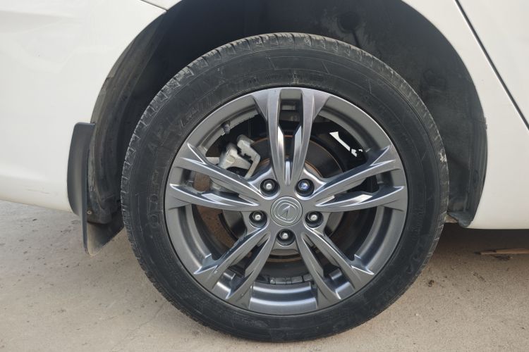 Used CHANGAN Eado DT 2019 1.6L Automatic Smart Enjoyment Model China VI Standard Exterior 8