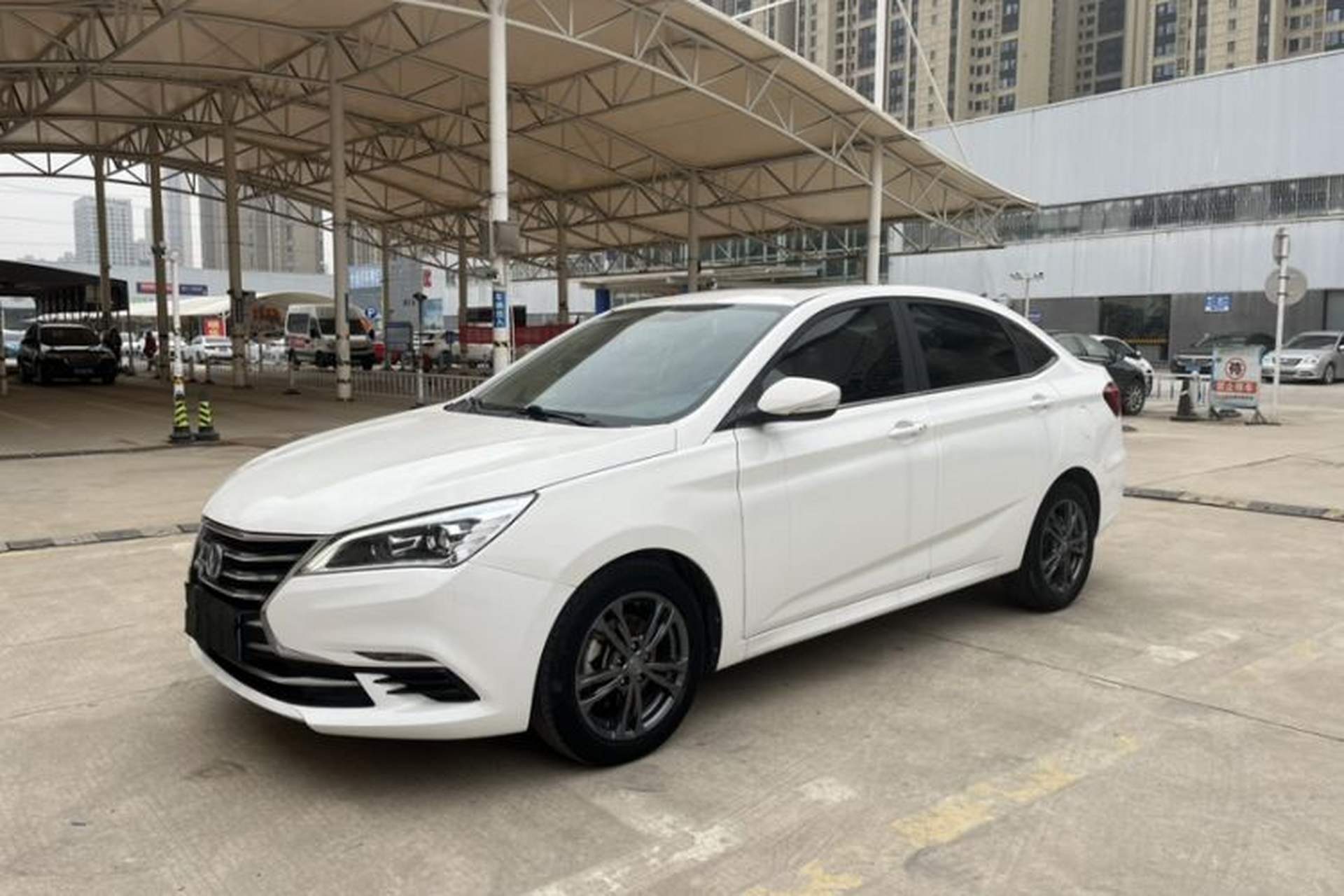 Used CHANGAN Eado DT 2019 1.6L Automatic Smart Enjoyment Model China VI Standard Exterior 9