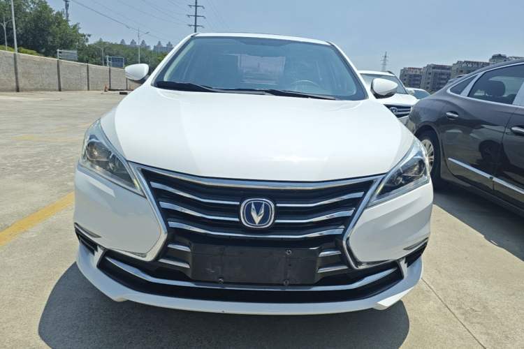 Used CHANGAN Eado DT 2019 1.6L Automatic Smart Enjoyment Model China VI Standard Front