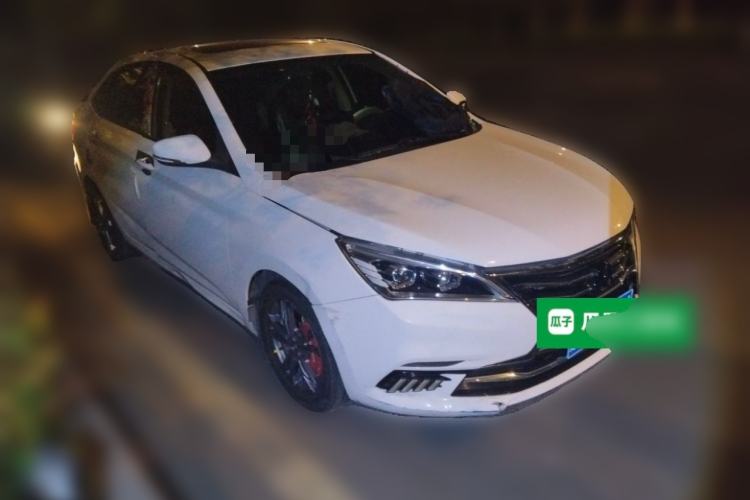 Used CHANGAN Eado DT 2019 1.6L Automatic Enjoyment Model China VI Standard Front Right 45 Deg