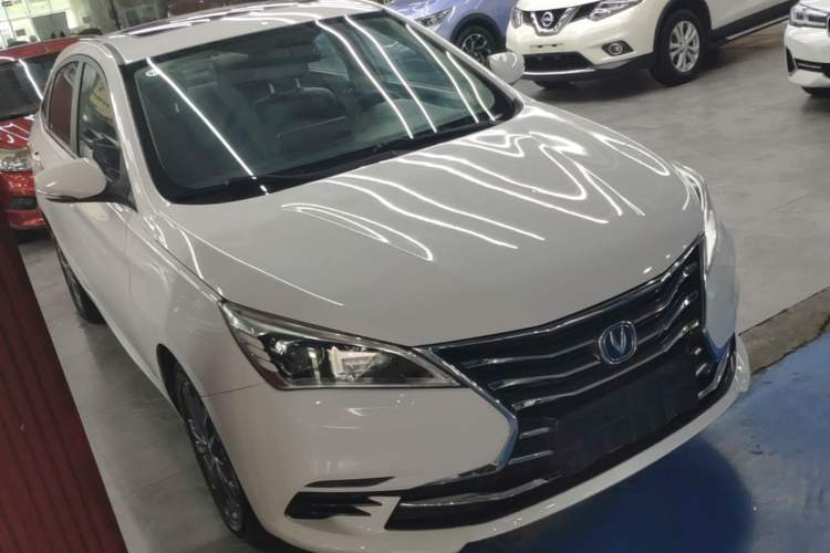 Used CHANGAN Eado DT 2019 1.6L Automatic Smart Enjoyment Model China VI Standard Front Right 45 Deg