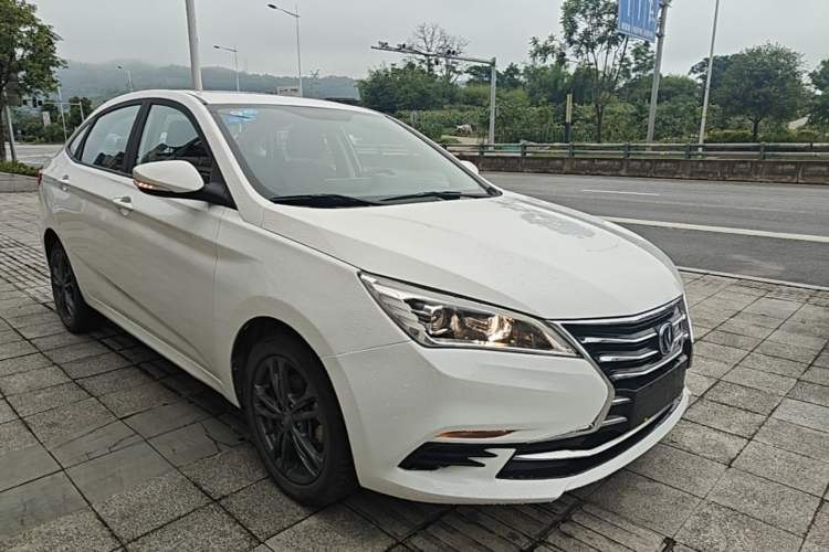 Used CHANGAN Eado DT 2019 1.6L Manual Comfort Model China VI Standard Front Right 45 Deg