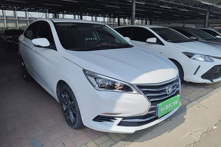 Used CHANGAN Eado DT 2019 1.6L Automatic Enjoyment Model China VI Standard Front Right 45 Deg