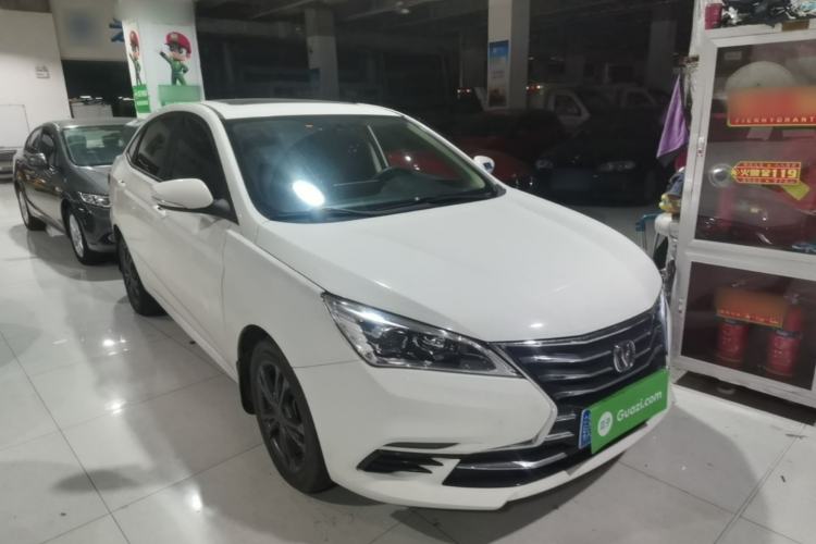 Used CHANGAN Eado DT 2019 1.6L Manual Comfort Model China VI Standard Front Right 45 Deg