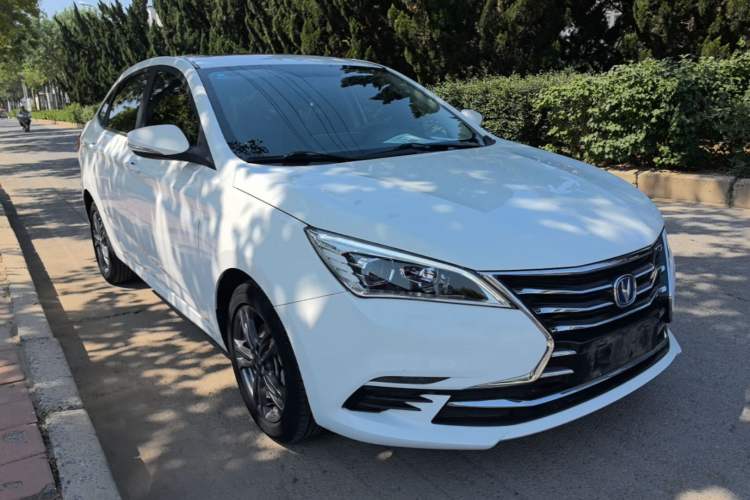 Used CHANGAN Eado DT 2019 1.6L Manual Comfort Model China VI Standard Front Right 45 Deg