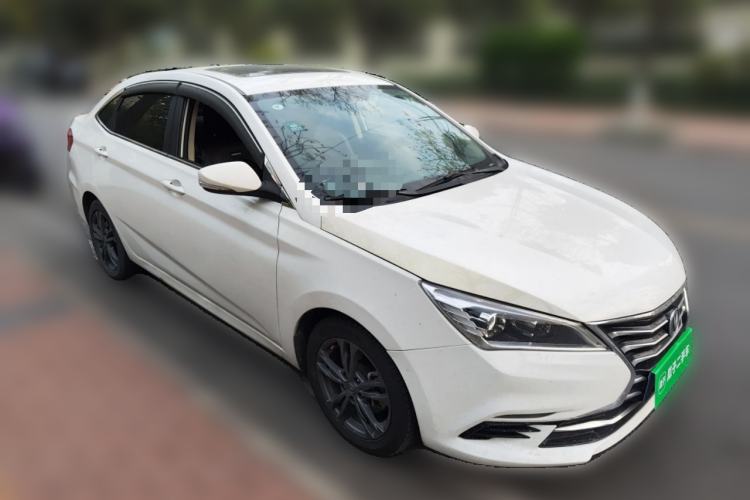 Used CHANGAN Eado DT 2019 1.6L Automatic Smart Enjoyment Model China VI Standard Front Right 45 Deg