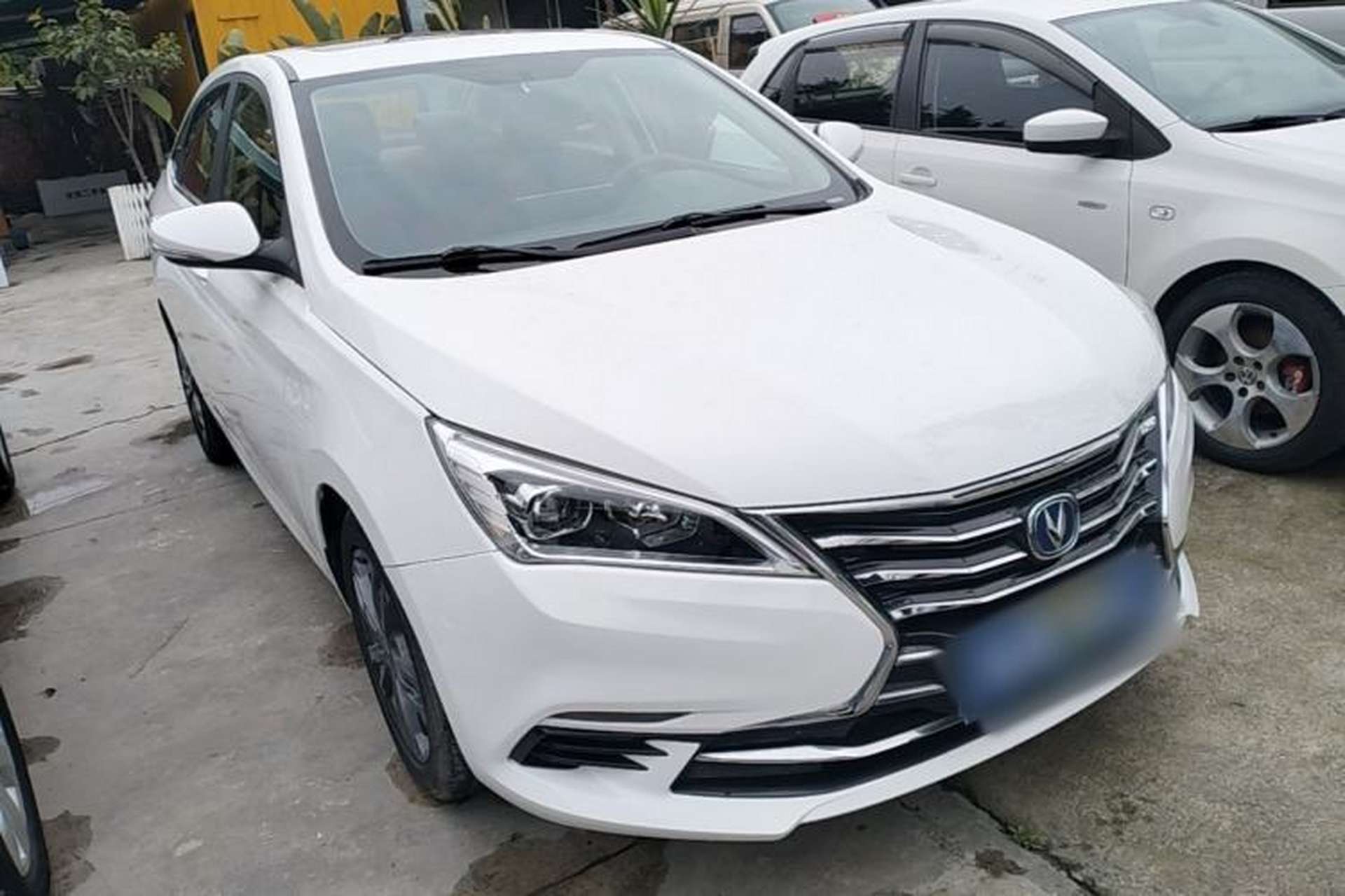 Used CHANGAN Eado DT 2019 1.6L Manual Enjoyment Model China VI Standard Front Right 45 Deg