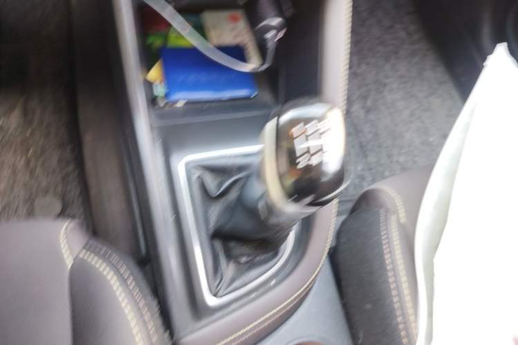 Used CHANGAN Eado DT 2019 1.6L Manual Enjoyment Model China V Standard Gear Lever