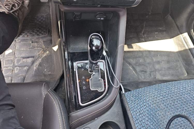 Used CHANGAN Eado DT 2019 1.6L Automatic Smart Enjoyment Model China VI Standard Gear Lever