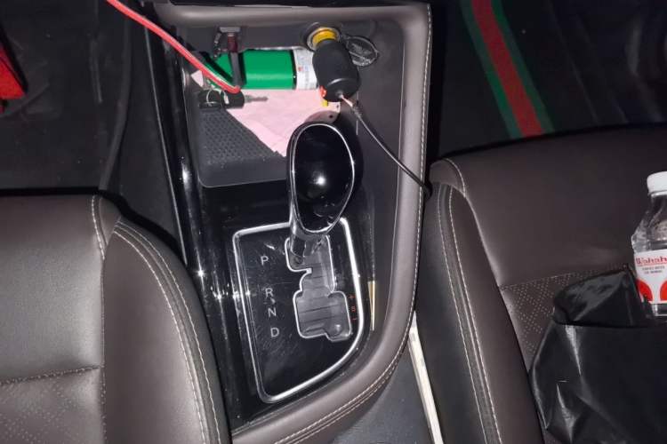 Used CHANGAN Eado DT 2019 1.6L Automatic Smart Enjoyment Model China VI Standard Gear Lever