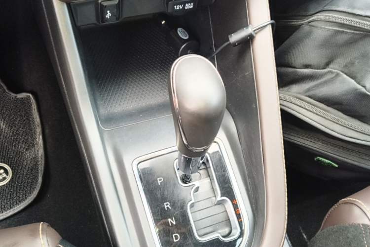 Used CHANGAN Eado DT 2019 1.6L Automatic Smart Enjoyment Model China VI Standard Gear Lever