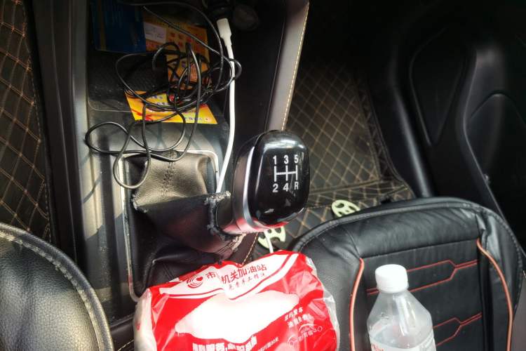 Used CHANGAN Eado DT 2019 1.6L Manual Comfort Model China VI Standard Gear Lever