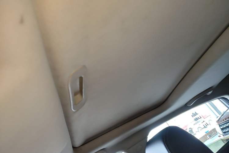 Used CHANGAN Eado DT 2019 1.6L Automatic Smart Enjoyment Model China VI Standard Headliner