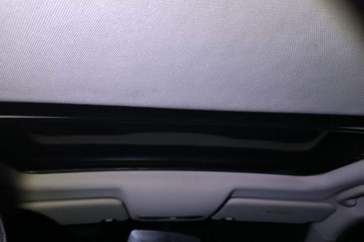 Used CHANGAN Eado DT 2019 1.6L Manual Comfort Model China VI Standard Headliner
