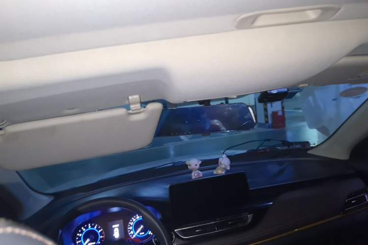 Used CHANGAN Eado DT 2019 1.6L Automatic Smart Enjoyment Model China VI Standard Headliner