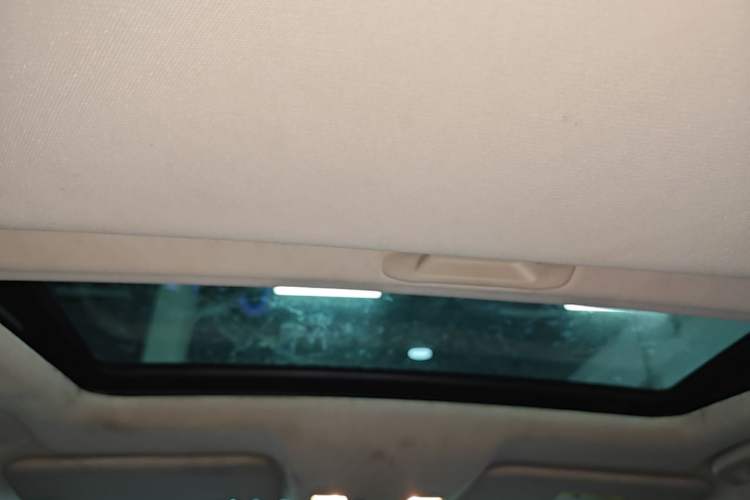 Used CHANGAN Eado DT 2019 1.6L Manual Comfort Model China VI Standard Headliner