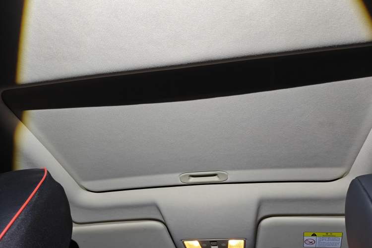 Used CHANGAN Eado DT 2019 1.6L Manual Enjoyment Model China VI Standard Headliner