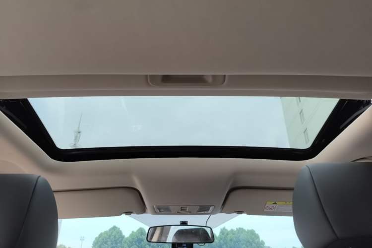 Used CHANGAN Eado DT 2019 1.6L Automatic Smart Enjoyment Model China VI Standard Headliner