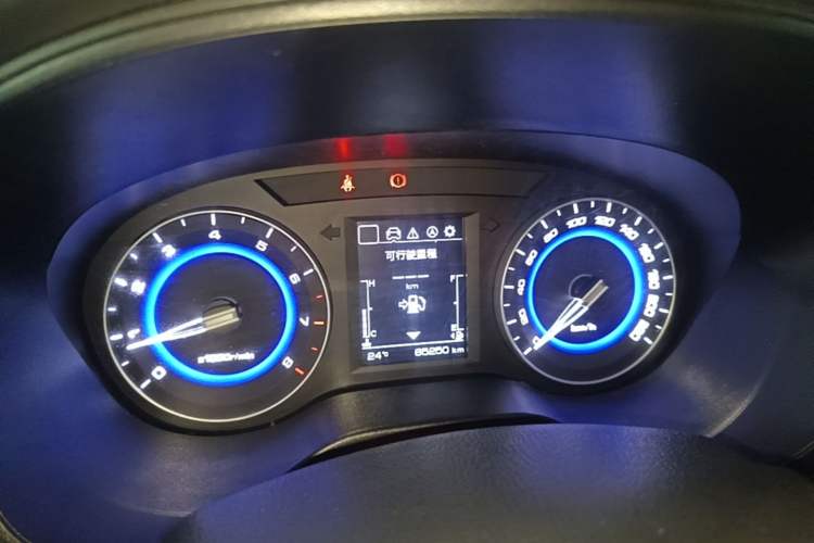 Used CHANGAN Eado DT 2019 1.6L Manual Comfort Model China VI Standard Instrument Cluster
