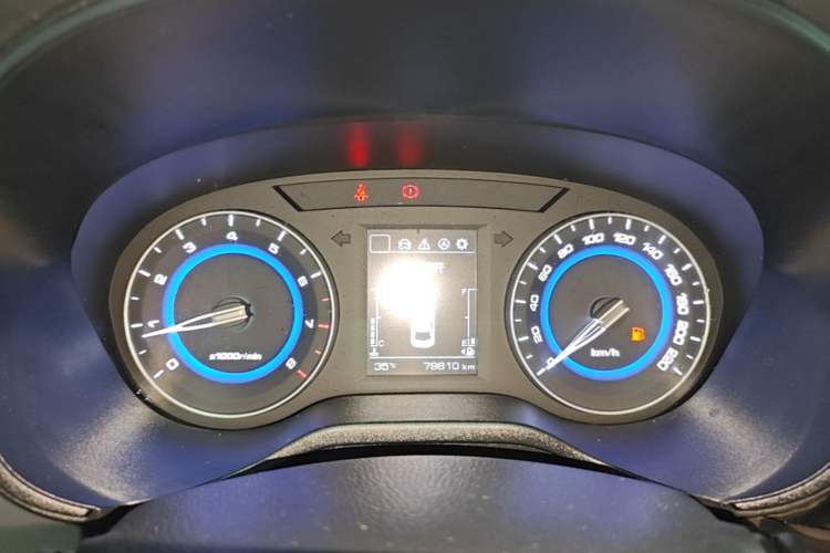 Used CHANGAN Eado DT 2019 1.6L Manual Comfort Model China VI Standard Instrument Cluster