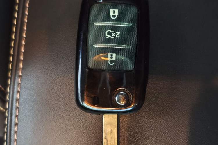 Used CHANGAN Eado DT 2019 1.6L Manual Comfort Model China VI Standard Interior 1