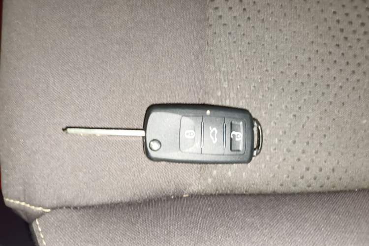 Used CHANGAN Eado DT 2019 1.6L Manual Comfort Model China VI Standard Interior 1