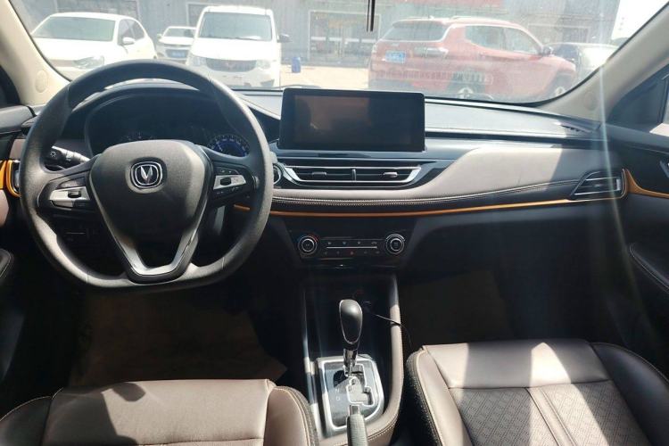 Used CHANGAN Eado DT 2019 1.6L Automatic Smart Enjoyment Model China VI Standard Interior 1