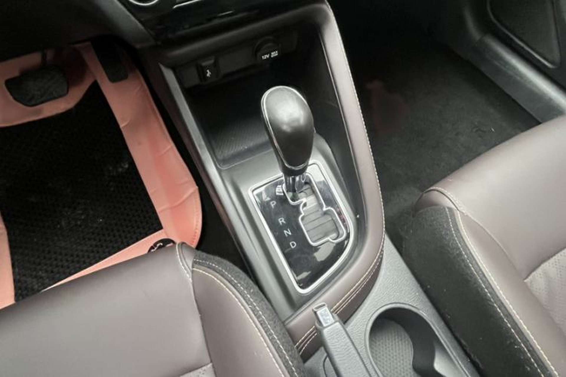 Used CHANGAN Eado DT 2019 1.6L Automatic Smart Enjoyment Model China VI Standard Interior 3