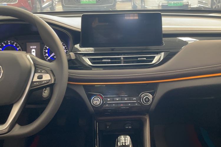 Used CHANGAN Eado DT 2019 1.6L Manual Enjoyment Model China VI Standard Interior 3