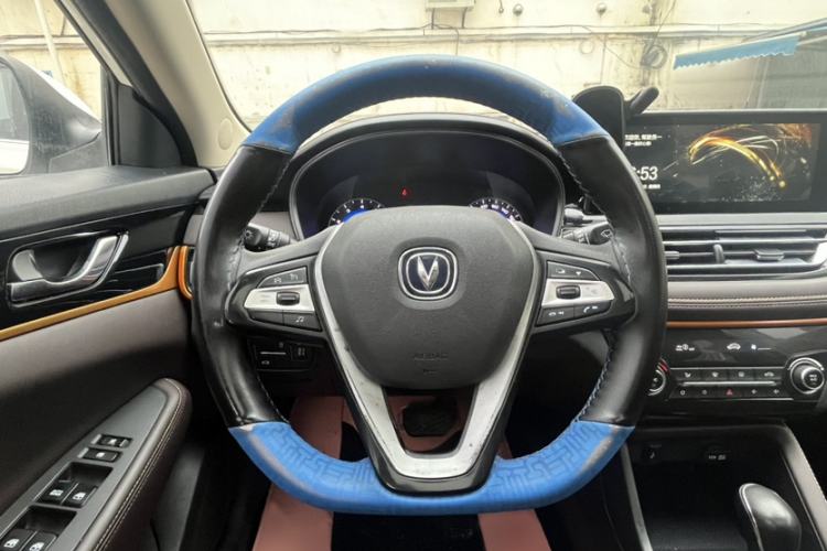 Used CHANGAN Eado DT 2019 1.6L Automatic Smart Enjoyment Model China VI Standard Interior 5
