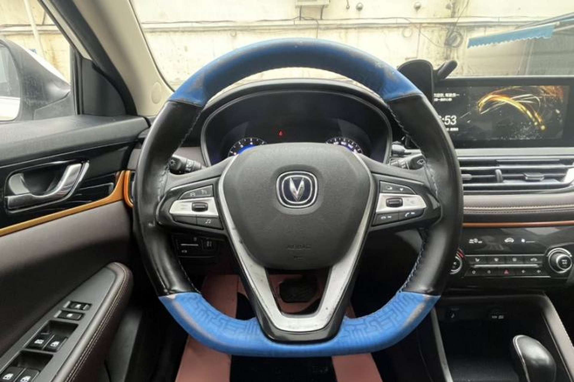 Used CHANGAN Eado DT 2019 1.6L Automatic Smart Enjoyment Model China VI Standard Interior 5
