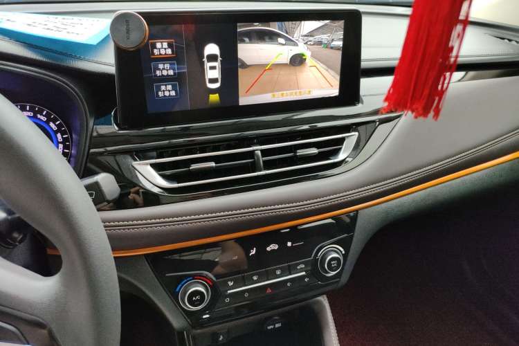 Used CHANGAN Eado DT 2019 1.6L Manual Comfort Model China VI Standard Interior 6