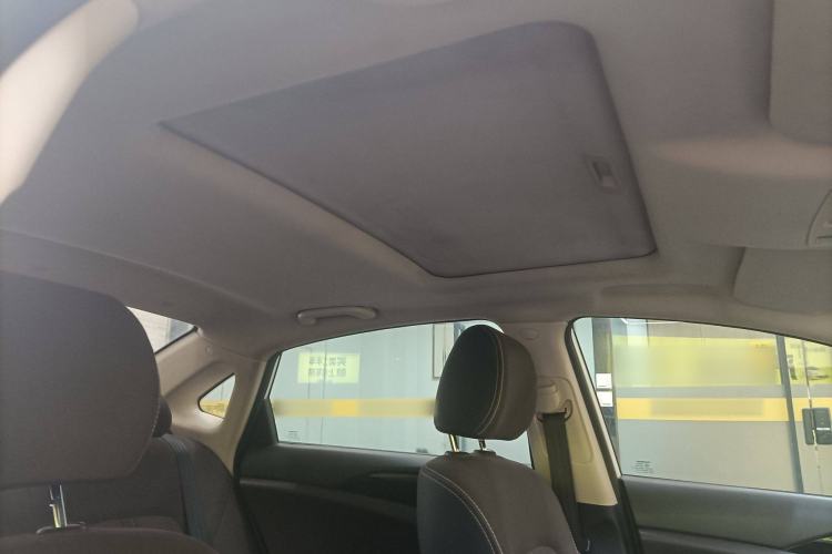 Used CHANGAN Eado DT 2019 1.6L Manual Comfort Model China VI Standard Interior 7