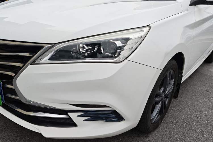 Used CHANGAN Eado DT 2019 1.6L Manual Comfort Model China VI Standard Left Front Headlight