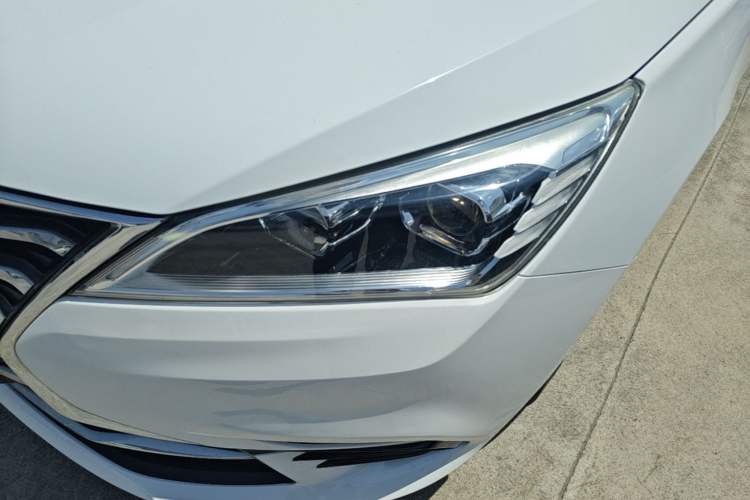 Used CHANGAN Eado DT 2019 1.6L Automatic Smart Enjoyment Model China VI Standard Left Front Headlight