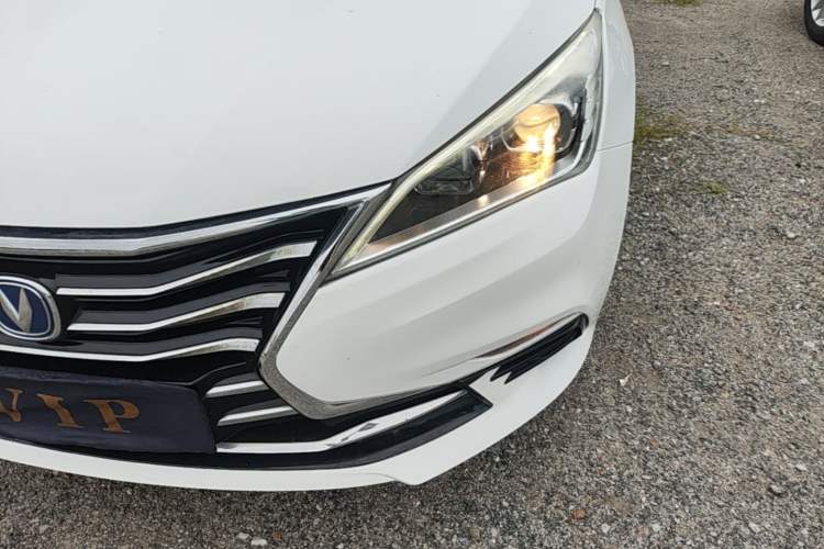 Used CHANGAN Eado DT 2019 1.6L Manual Comfort Model China VI Standard Left Front Headlight