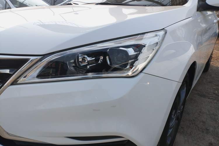 Used CHANGAN Eado DT 2019 1.6L Manual Comfort Model China VI Standard Left Front Headlight