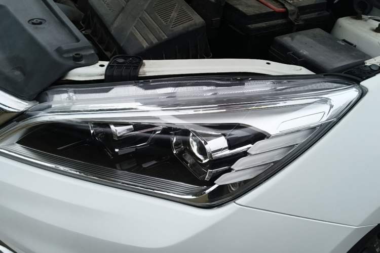 Used CHANGAN Eado DT 2019 1.6L Automatic Smart Enjoyment Model China VI Standard Left Front Headlight