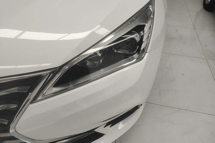 Used CHANGAN Eado DT 2019 1.6L Automatic Smart Enjoyment Model China VI Standard Left Front Headlight