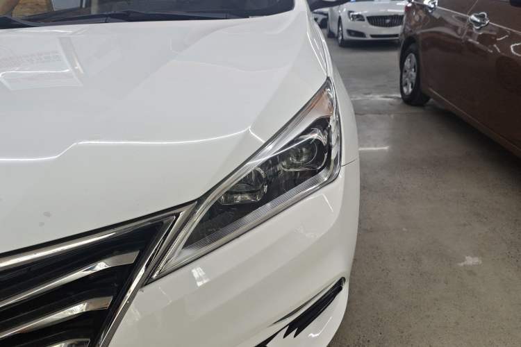 Used CHANGAN Eado DT 2019 1.6L Automatic Smart Enjoyment Model China VI Standard Left Front Headlight